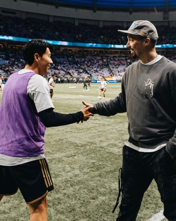 [MLS 하프리뷰] 손흥민의 LAFC, 밴쿠버의 한 방과 세트피스에 당했다…PO 서부 콘퍼런스 4강 0-2 전반전 마쳐