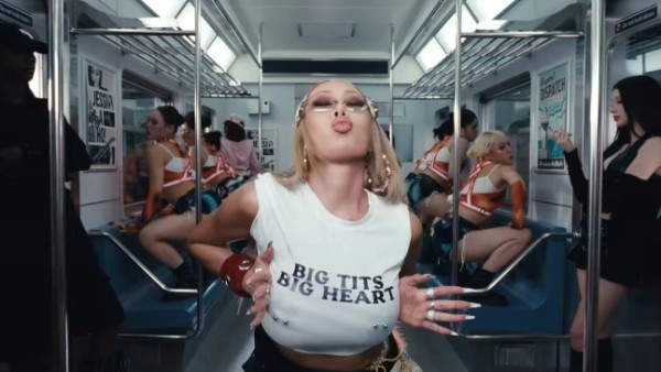 제시, 가슴 피어싱→파격 트월킹…‘Girls Like Me’ 뮤비 티저 공개