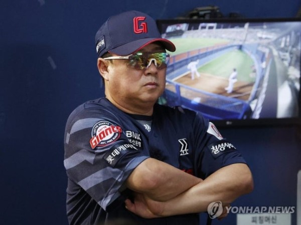 "박찬호 잡았어야 했는데" 170억 악성계약에 발목... 김태형 3년차도 가시밭길 예고