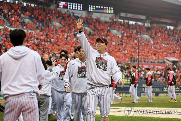 김현수, 두산이 더 주면 두산행이다…LG와 왜 밀당하나