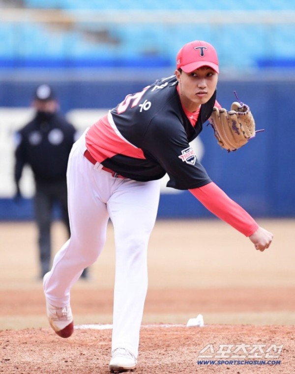 '돌연 임의해지' 1R 유망주 KIA 유니폼 벗었다…"은퇴하겠다"